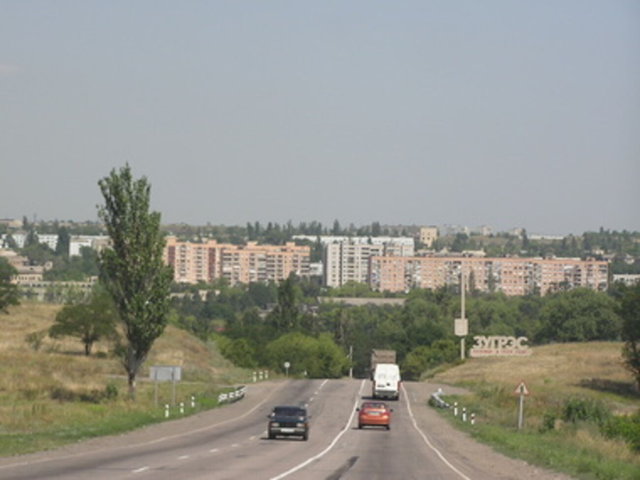 От разрыва снаряда в Зугрэсе погибли 15 человек, из которых трое детей