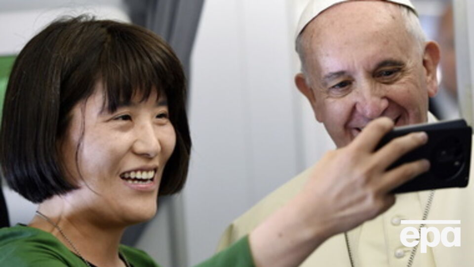 Впервые за 25 лет Папа Римский прибыл в Южную Корею. Фоторепортаж
