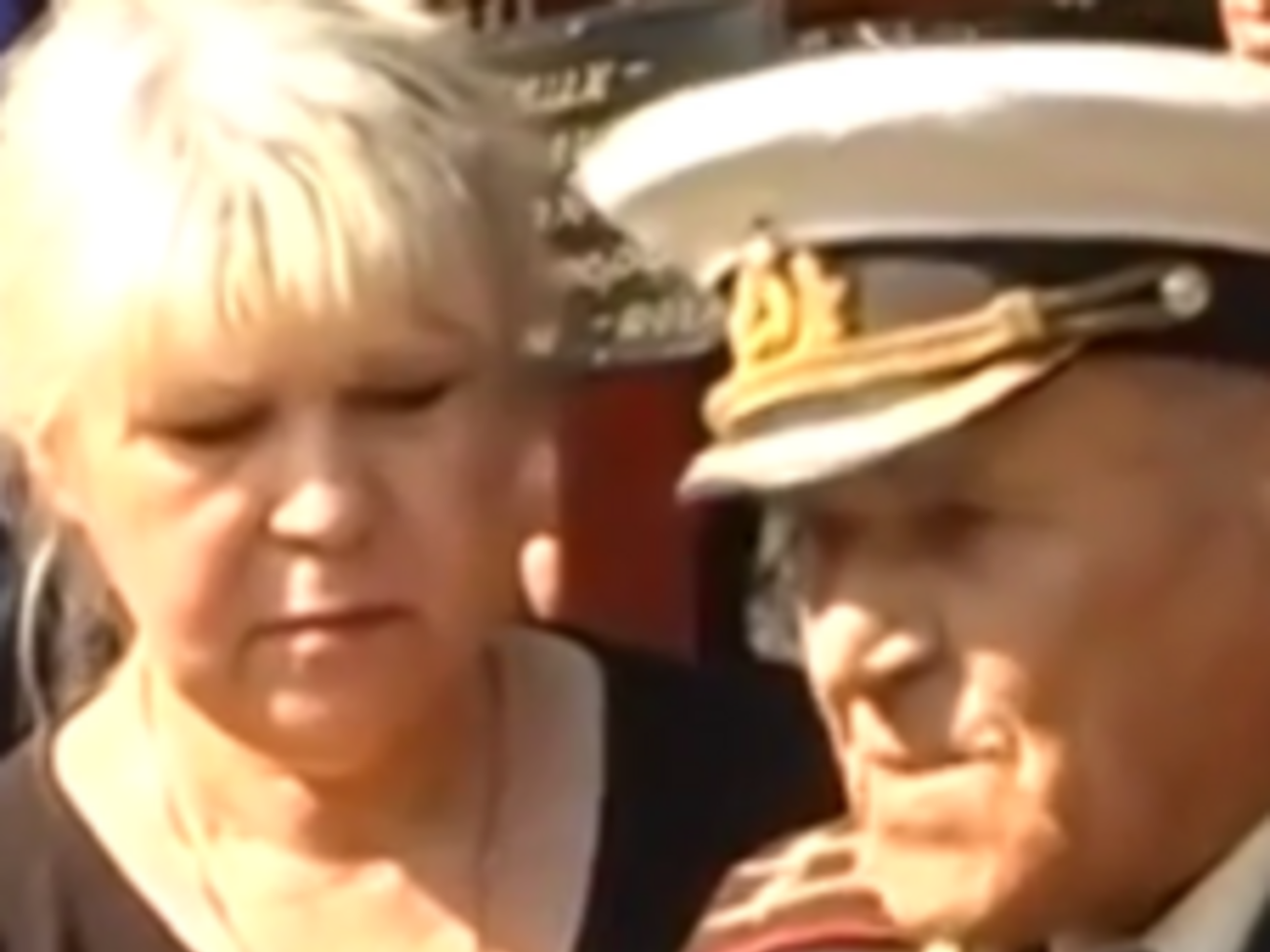 Ветеран Второй мировой обратился к Путину на похоронах своего внука-гвардейца. Видео