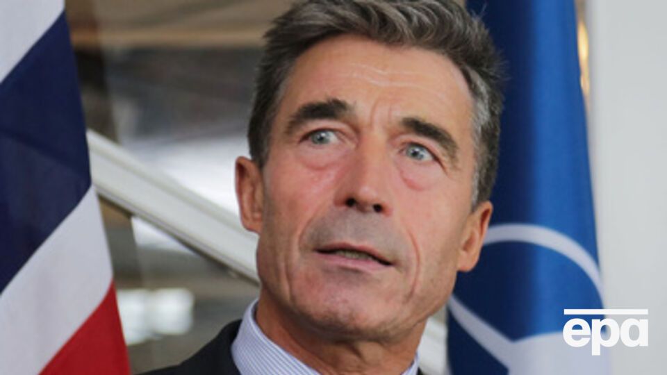 Расмуссен отметил, что поприветствовал бы правду со стороны Кремля