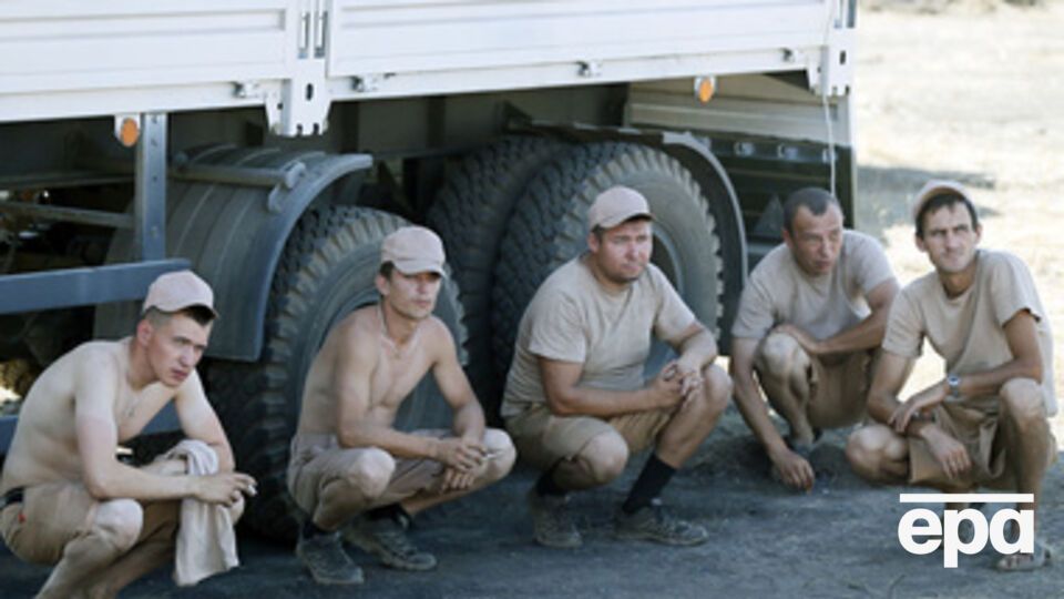 Конвой разбил лагерь вблизи границы с Украиной