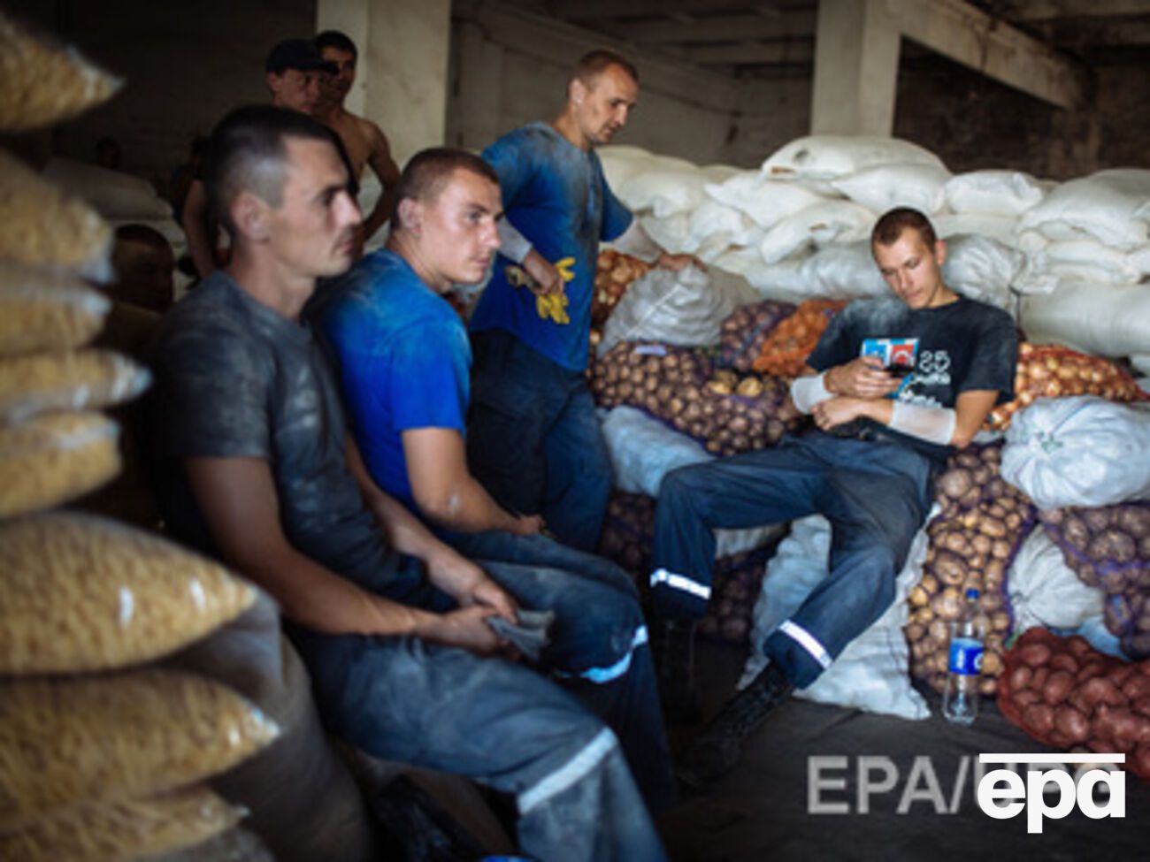 Жители Донбасса получат украинскую гуманитарную помощь