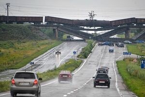 Террористы на востоке Украины продолжают минировать железнодорожные и автомобильные мосты