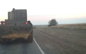 Фотография британского журналиста Шона Уокера, подтверждающая пересечение российской бронетехникой границы с Украиной
