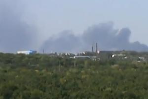 Дончане опубликовали видео сильного задымления, которое, как они утверждают, наблюдают в районе аэропорта