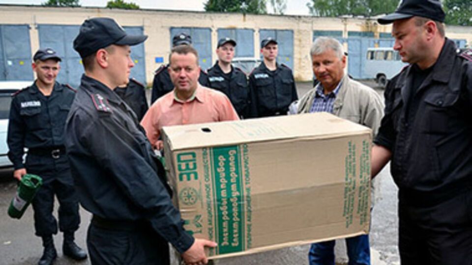 На средства россиянина купили палатки, тенты, стиральную машину, средства гигиены и продукты питания