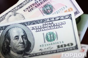 К правоохранителям обратился киевлянин и сообщил о вымогательстве денег