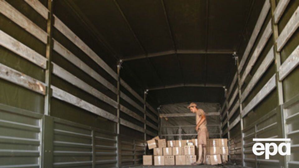 Грузовики не заполняли полностью, чтобы избежать износа машин