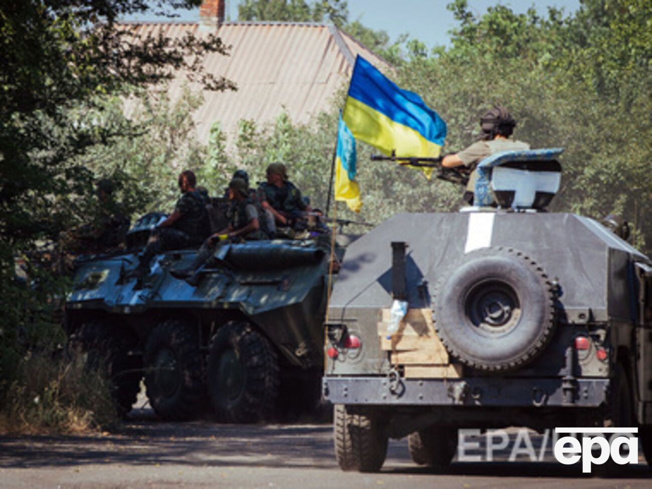 Государство наконец снабдило добровольцев из батальона "Айдар" бронежилетами