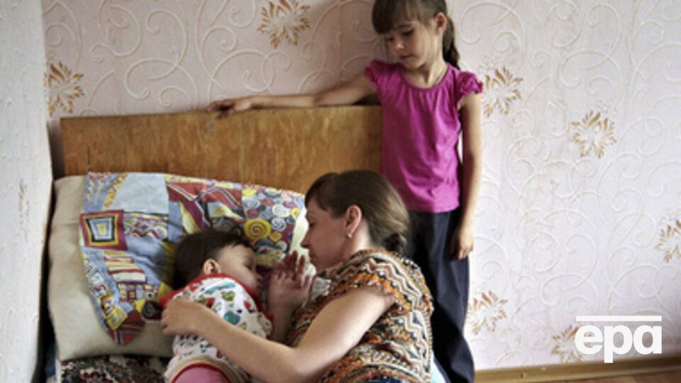 В Украине ежедневно на несколько тысяч растет количество вынужденных переселенцев