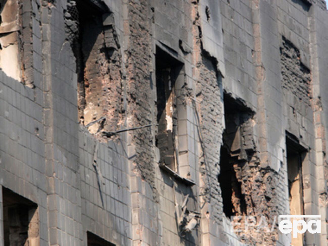 В городе слышны залпы тяжелых орудий