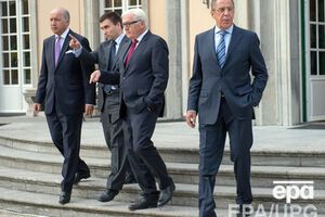 Главы МИД (слева направо) Франции, Украины, Германии и РФ в Берлине