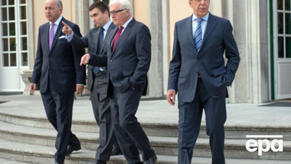 Главы МИД (слева направо) Франции, Украины, Германии и РФ в Берлине