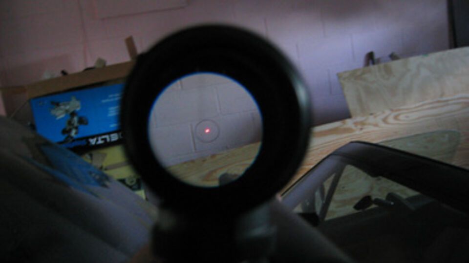 Артиллеристам --- планшеты, штурмовым группам --- коллиматорные прицелы