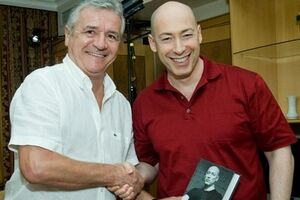 Андрей Баль: Мне 55 лет, но возраста я не ощущаю. Еще бегаю за ветеранов, стараюсь отдаваться на поле