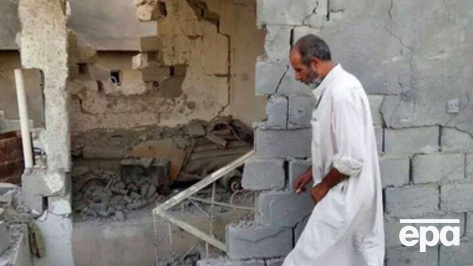 8 августа президент США Барак Обама дал американским войскам разрешение наносить точечные удары по позициям исламистов