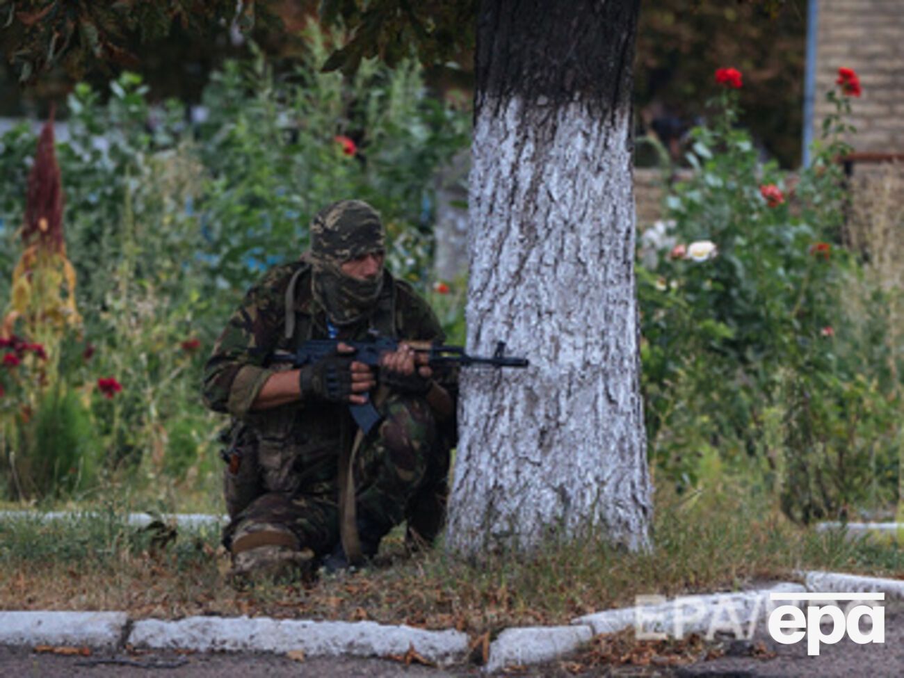 В Донецкой области продолжаются бои