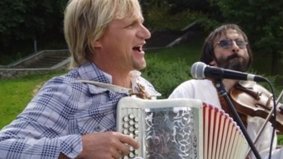 Олег Скрипка хочет сделать из Андреевского спуска Монмартр