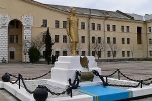 На месте работает МЧС