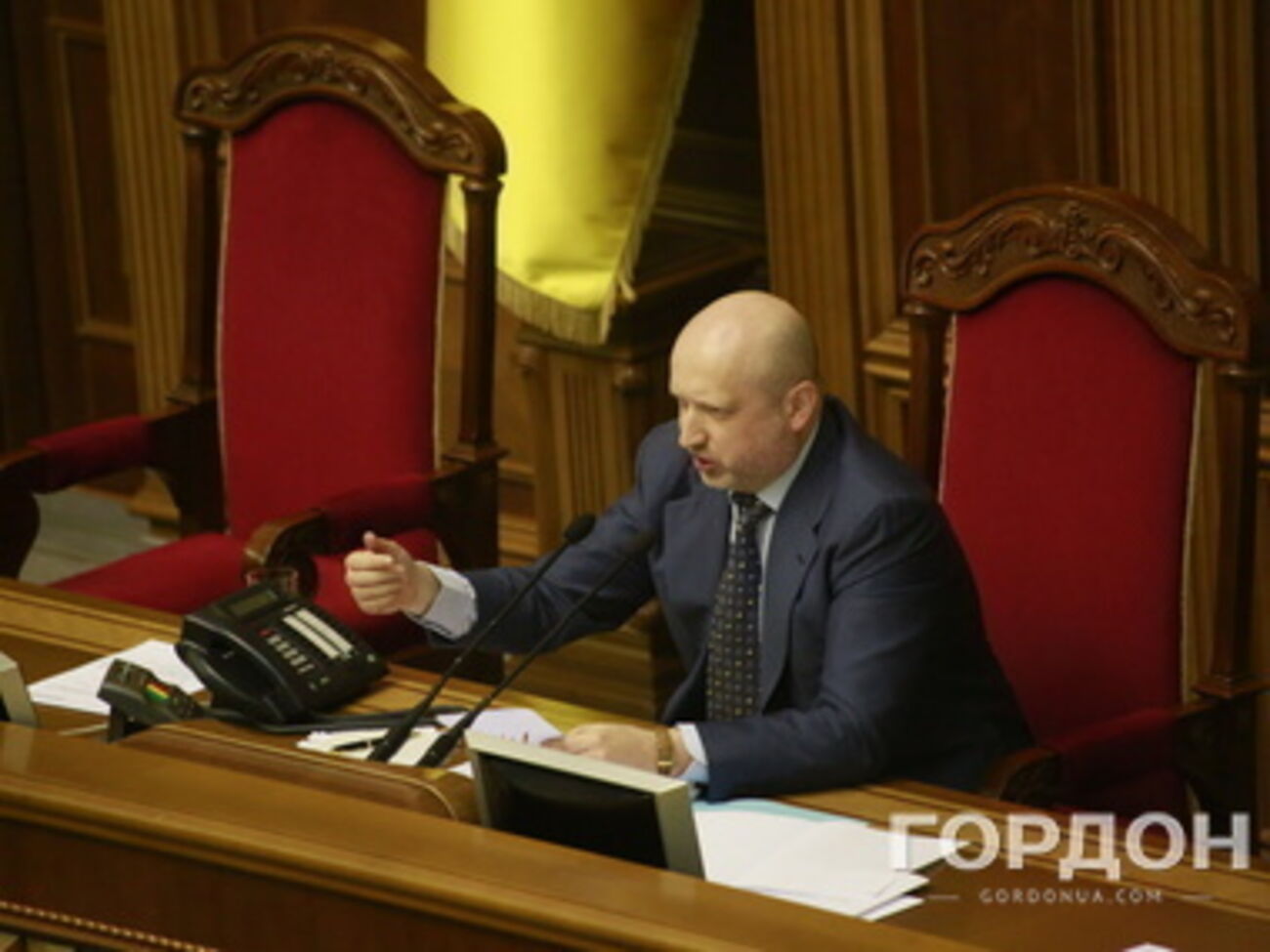 КПУ: Турчинов вмешался в деятельность судебных органов