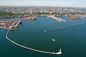 Плавучая платформа под Одессой может быть построена в короткие сроки, считает Турчинов