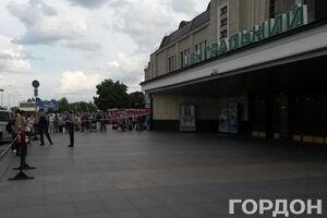 Киевский в последние недели "минируют" фактически ежедневно