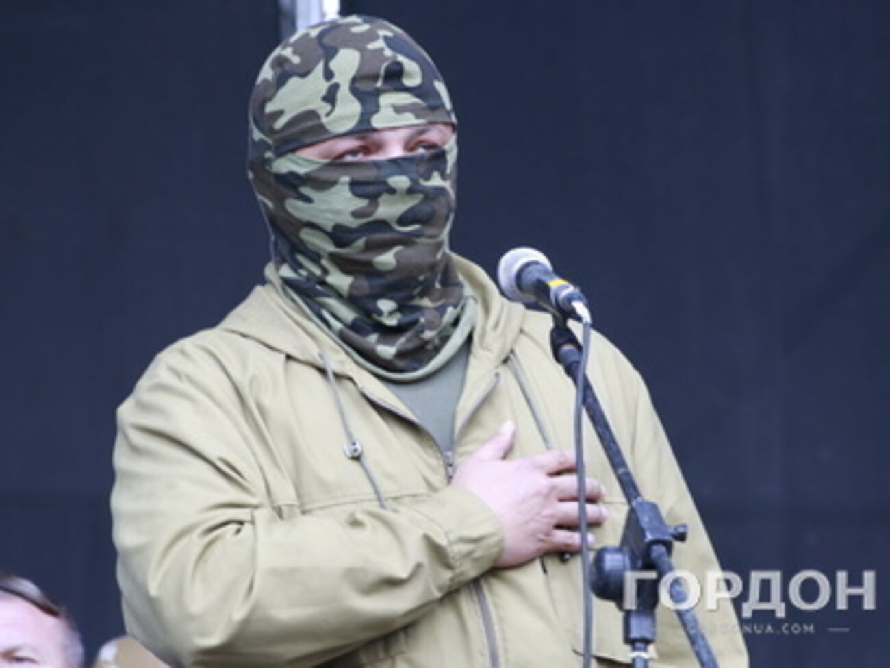 Семенченко обещал вскоре быть снова на передовой