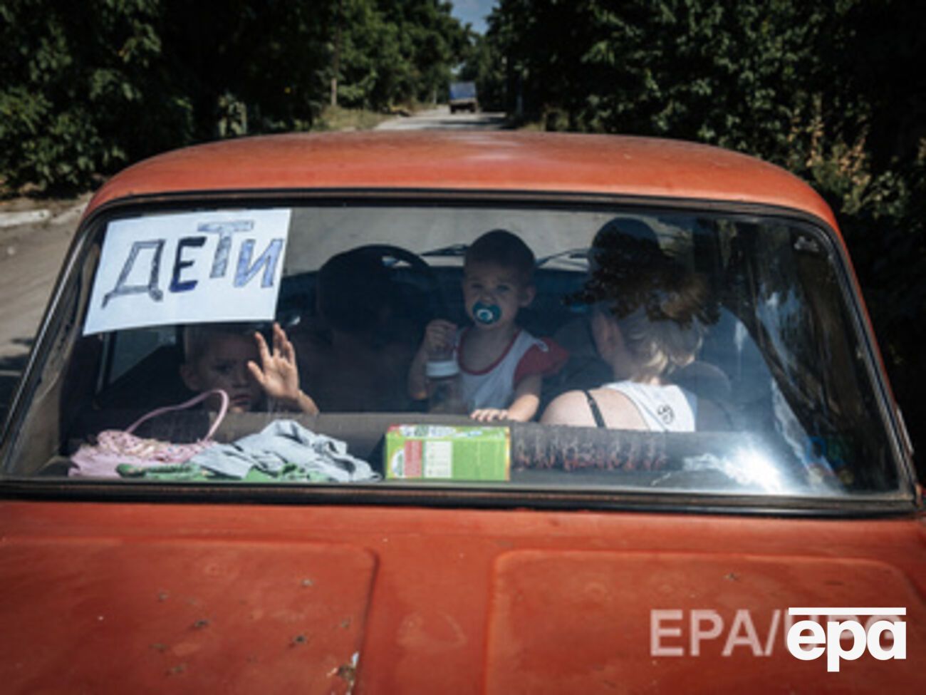 В колонне, по данным СНБО, были автомобили с детьми