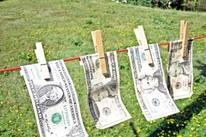 Доллар прекратил резкий рост