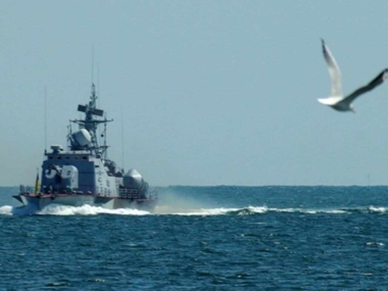 В День независимости флагман ВМСУ фрегат "Гетман Сагайдачный" возьмет на абордаж пиратское судно