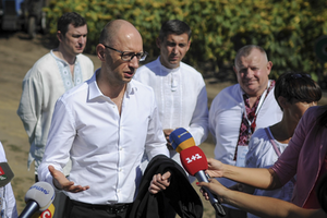 Яценюк сообщил, что украинские производители ищут новые рынки сбыта