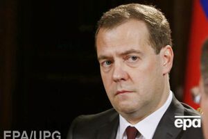 Хакеры якобы взломали защиту IPhone Медведева