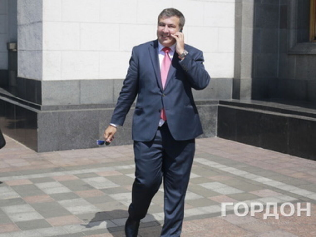 Михаил Саакашвили в своем Facebook написал, что сам будет решать, когда ему необходимо приехать в Грузию