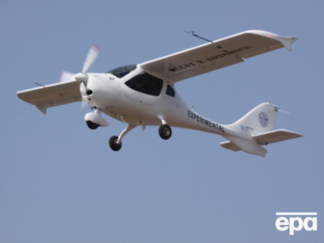 Профессиональные беспилотные самолеты стоят сотни тысяч, а то и миллионы долларов, заявил Геращенко