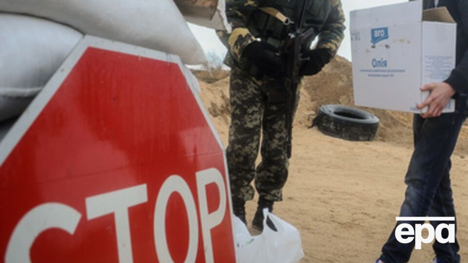 Формальная причина задержки украинских продуктов --- несоответствие санитарным нормам России