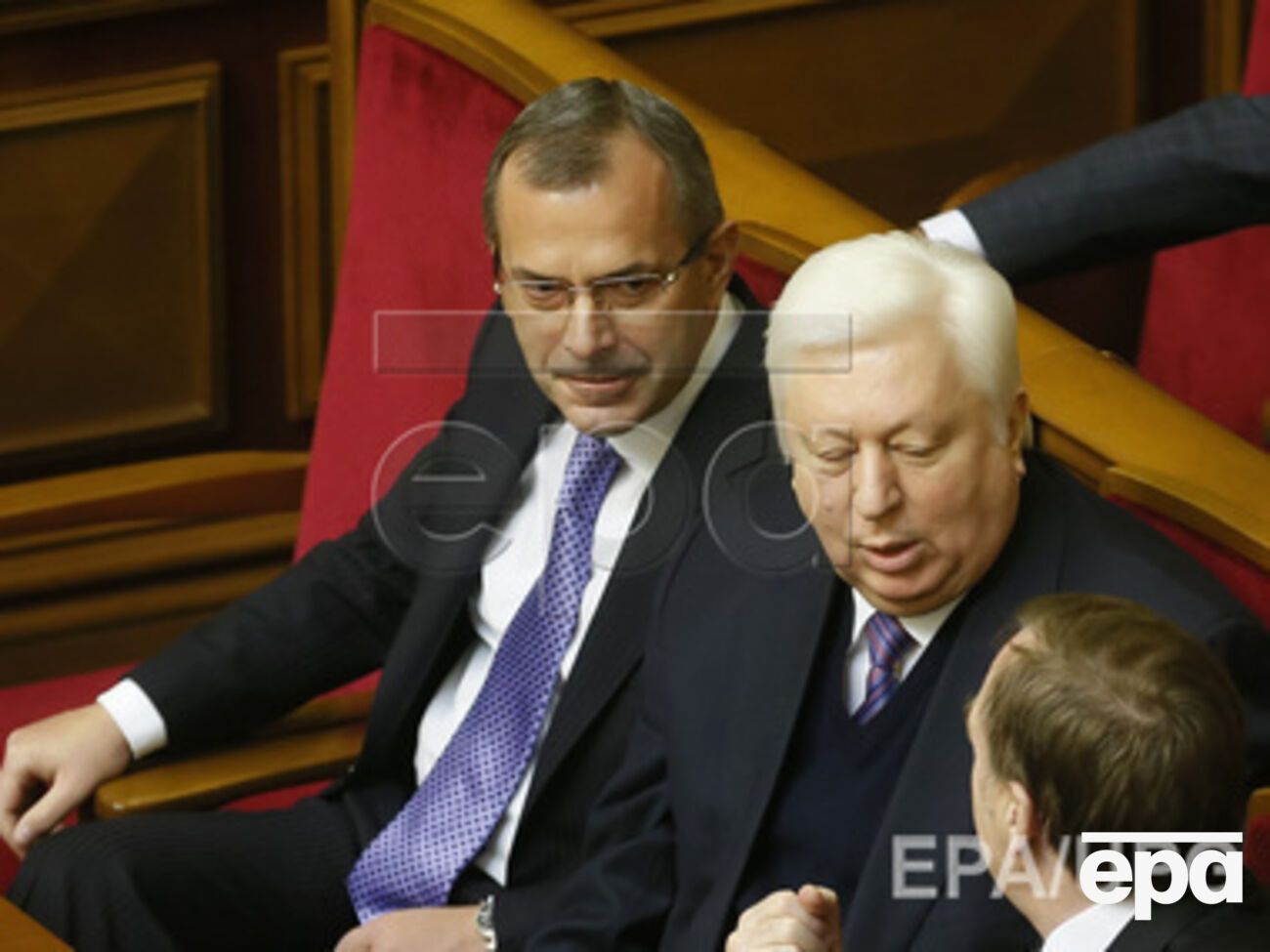 Бывшие украинские чиновники вывезли только в Россию $32 миллиарда