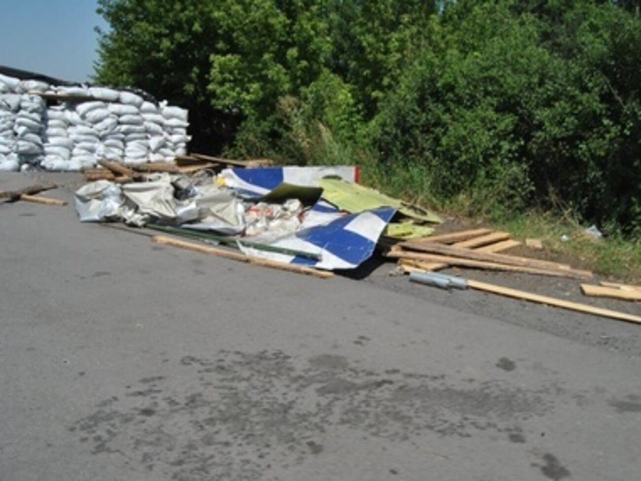 Найденные на блокпосту боевиков обломки самолета