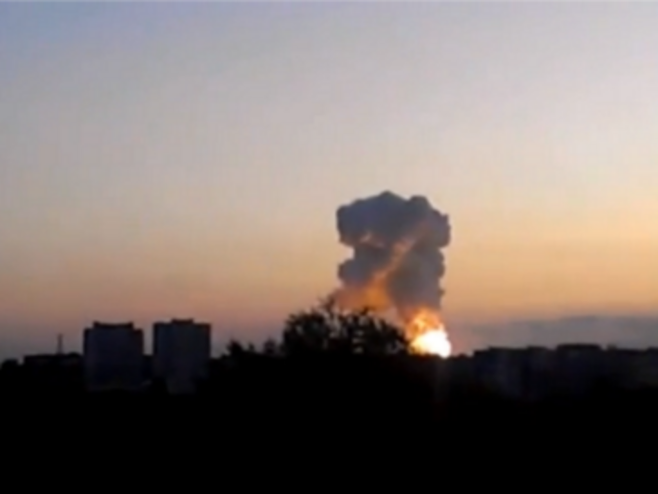 В Донецке не стихает стрельба