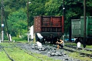 Донецкая железная дорога не отправляет грузовые составы более чем с 50 станций