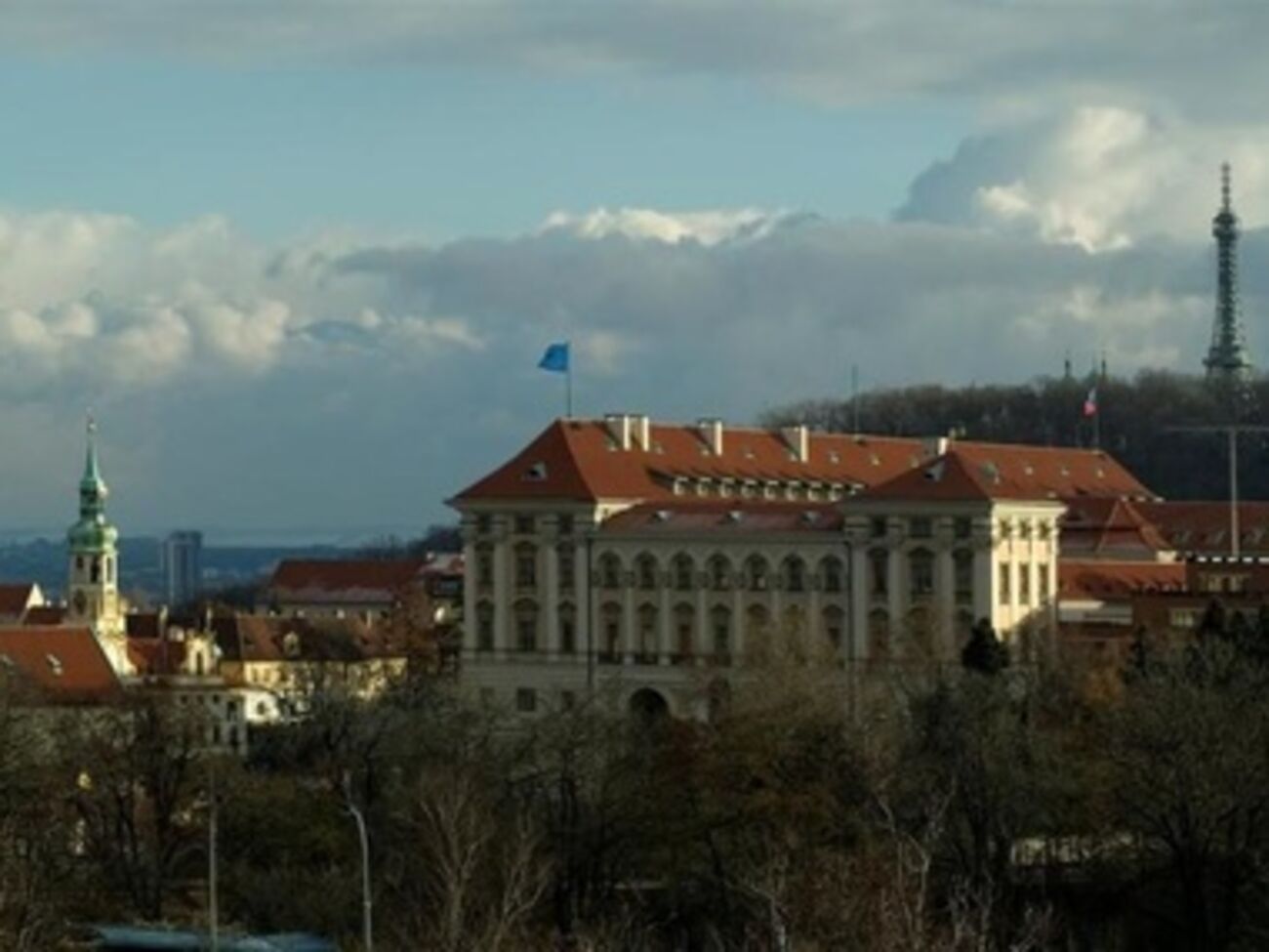 МИД Чехии обеспокоен действиями России