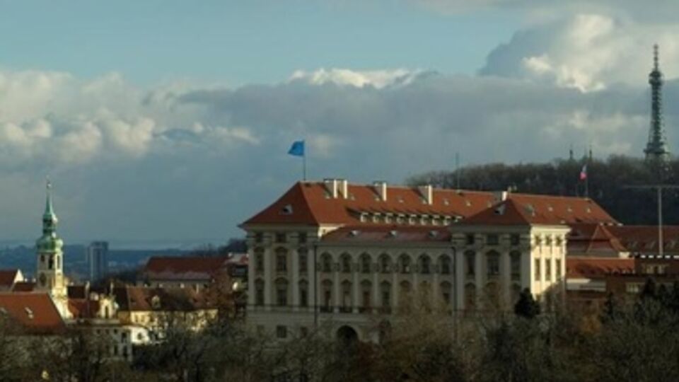 МИД Чехии обеспокоен действиями России