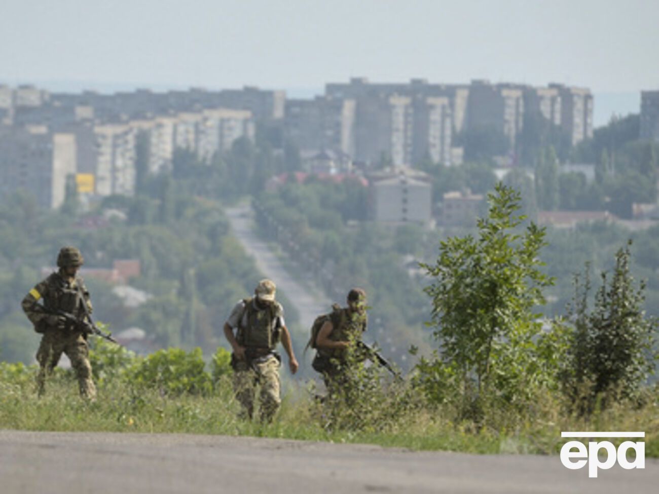 Луганск переходит под контроль сил АТО