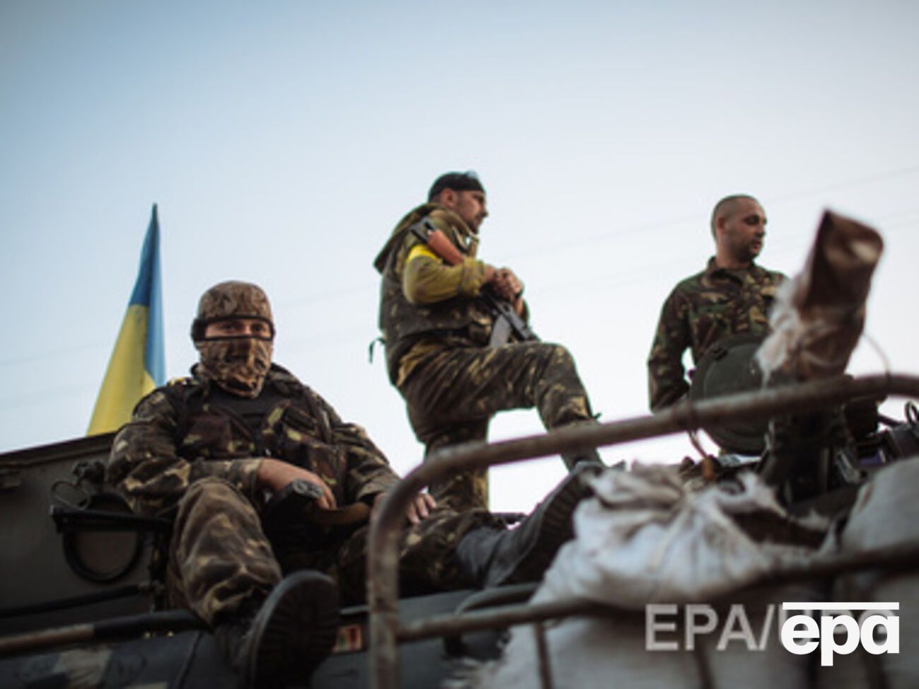 СНБО: Силы АТО ведут наступление на боевиков, которые находятся в двух областных центрах Украины на востоке