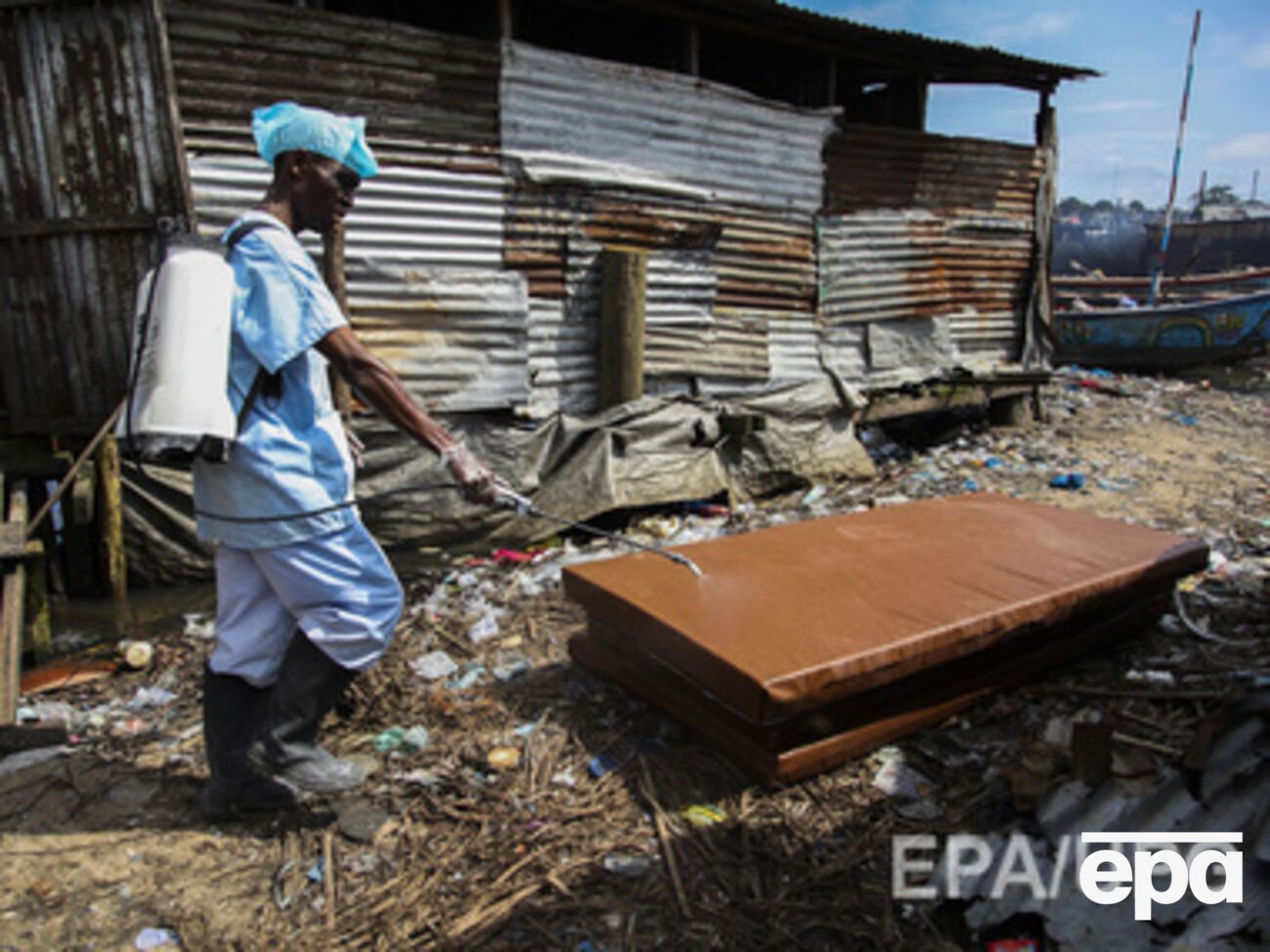 Число погибших от лихорадки Эбола продолжает расти