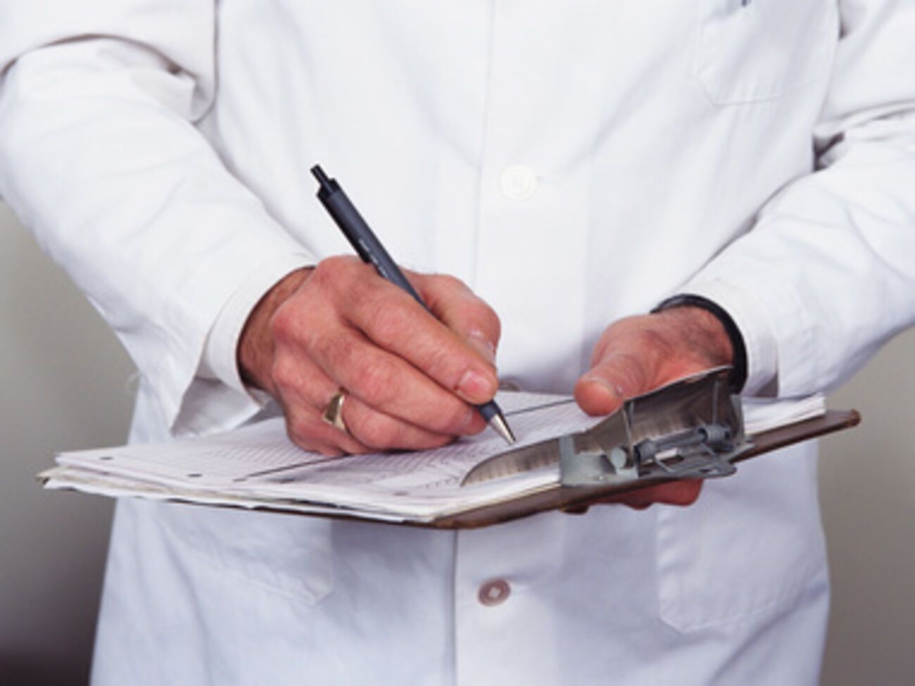 Каждый медработник имеет право получить данные о самом себе в Укрмедреестре