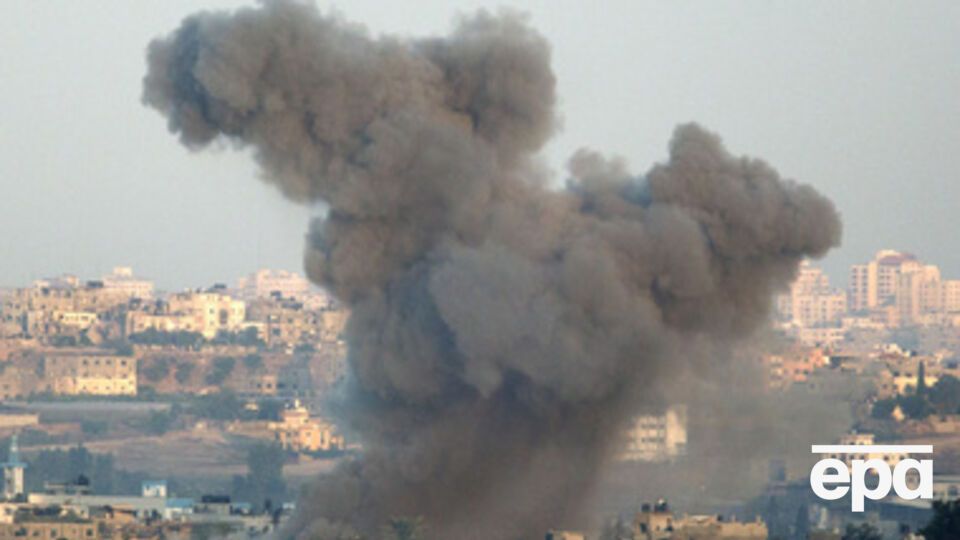 Израиль продолжает наносить удары по сектору Газа