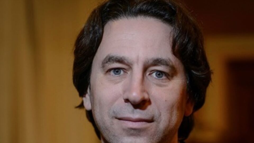 Медведев заявляет, что на следующей неделе президент объявит о роспуске парламента