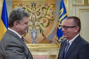 Порошенко встретился с Фелтманом в Киеве