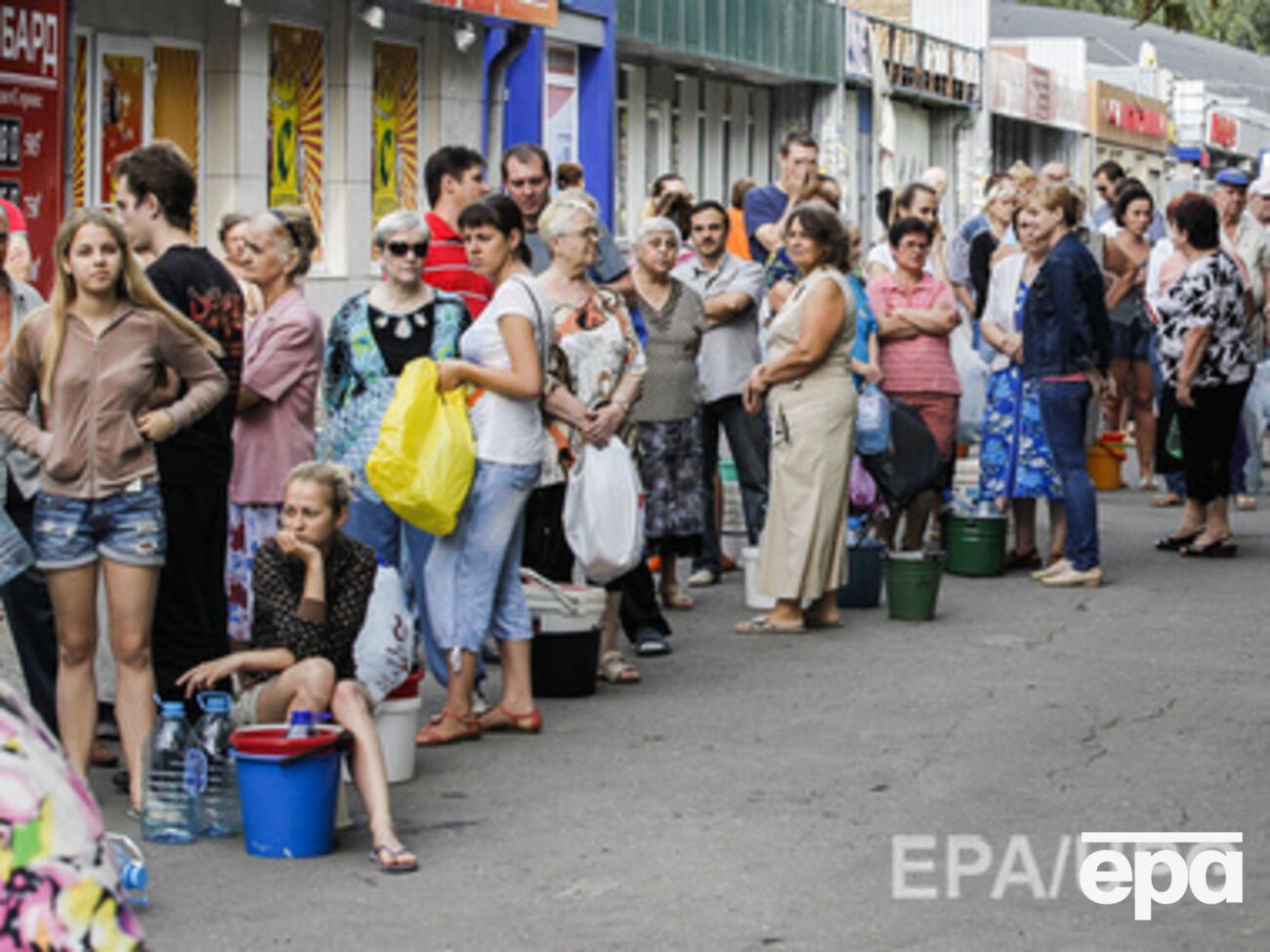 Пока в городе не было воды, ее доставляли цистернами