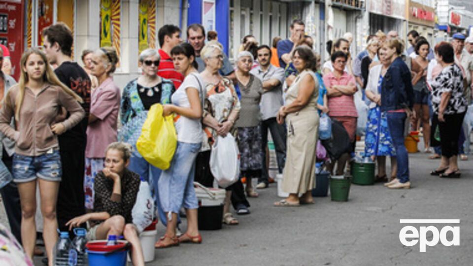 Пока в городе не было воды, ее доставляли цистернами